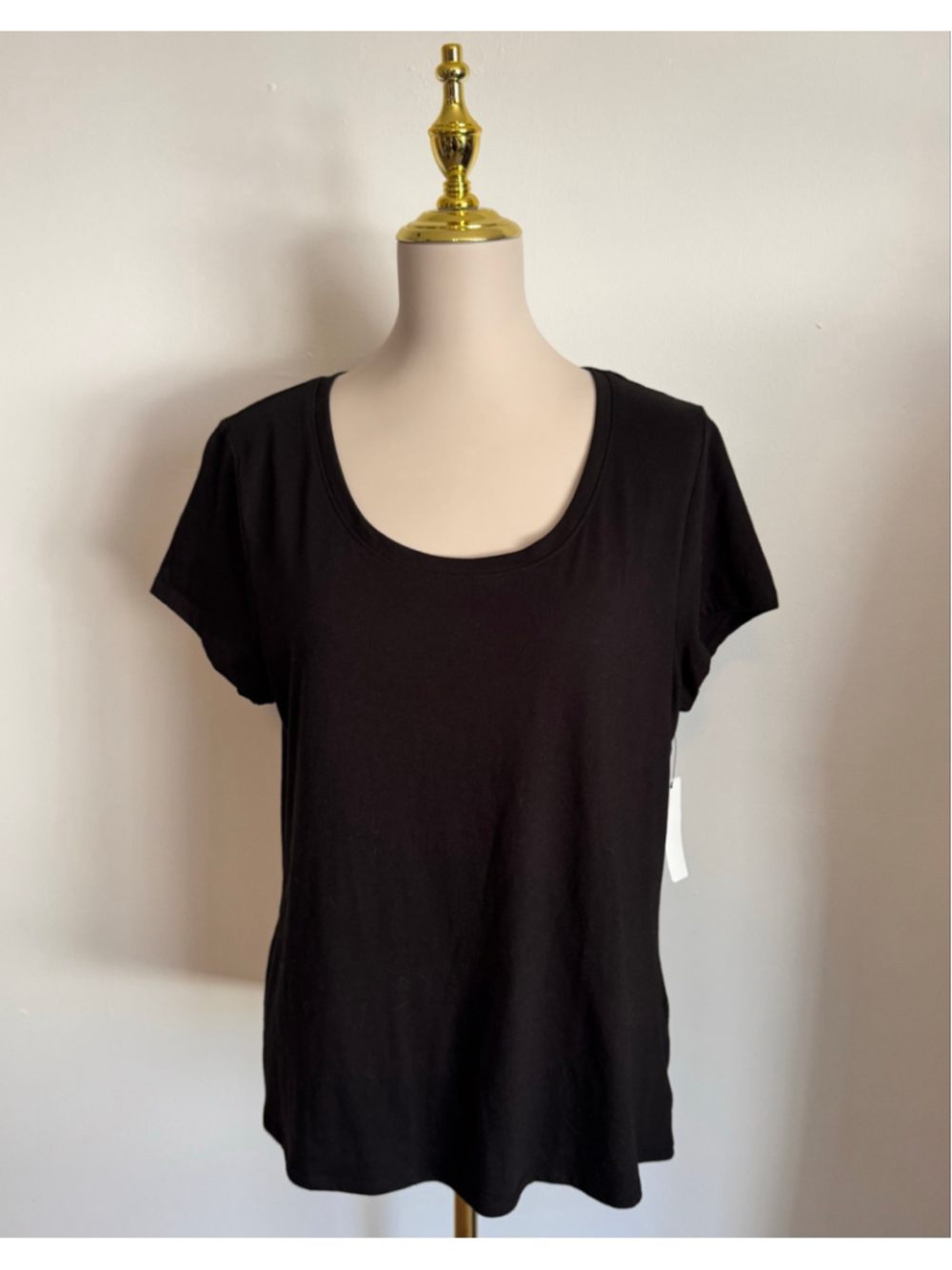 Women's No Boundaries Black Scoop Neck Short Sleeve Tee Size XXL